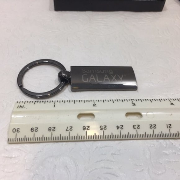 Samsung Galaxy Silver Toned Key Chain NEW in Box 3" - Picture 6 of 7